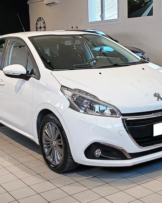 Peugeot 208 PureTech 82 5 porte Allure