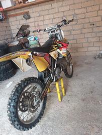 Suzuki rm250 2t