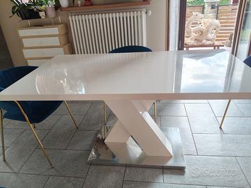 tavolo moderno come nuovo  