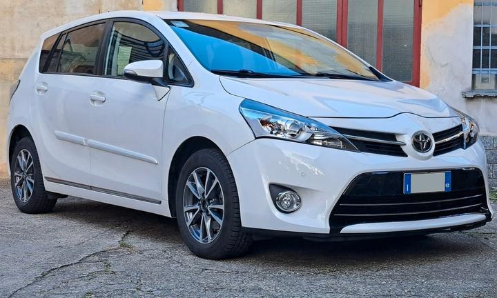 Toyota Verso 1.8 CVT Style 7 posti * 56.000 KM *