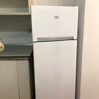 Frigorifero BEKO e lavatrice SMEG