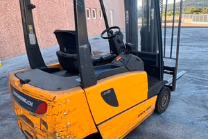 Carrello elevatore elettrico jungheinnch