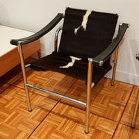 Coppia di poltroncine riedizione Le Corbusier