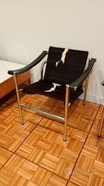 Coppia di poltroncine riedizione Le Corbusier