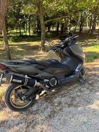 T Max 560 Tech