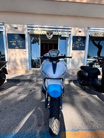 Beverly 310 E5+ 2025