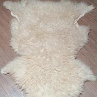 Tappeto in pelle di pecora vintage