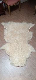 Tappeto in pelle di pecora vintage