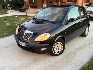 Lancia Ypsilon 1.2 Oro