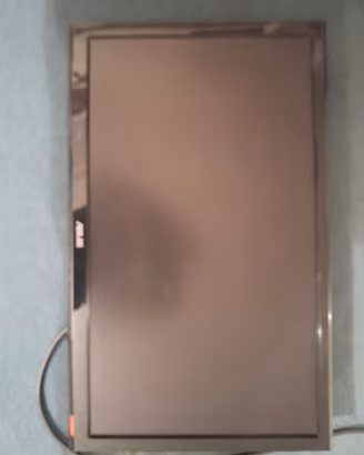 Monitor 21,5 pollici Asus senza supporto