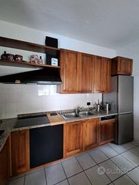 Cucina in Legno massello completa