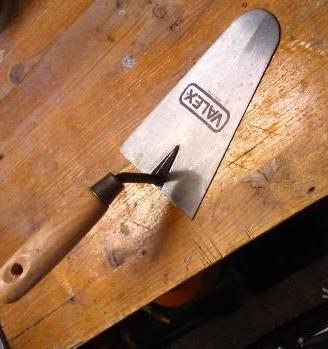 Cucchiaia per impastare e spatola