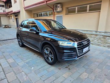 Audi Q5 2.0 TDI 190 CV quattro S tronic Sport