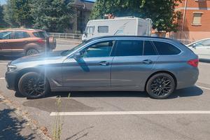 BMW  SERIE 5  520D   2.0  2019 euro 6