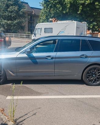 BMW  SERIE 5  520D   2.0  2019 euro 6