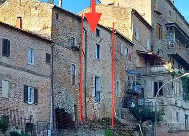 Porzione di casa a Morrovalle (MC)