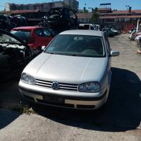 VEICOLO PER PEZZI DI RICAMBIO VW GOLF TDI 4 serie 