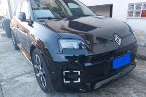Renault 5 E-Tech Electric Iconic Cinq 150 cv-nuova