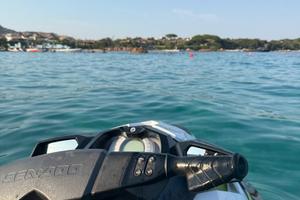 Moto d'acqua seadoo