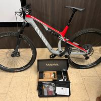 MTB CANYON NEURON CF ENDURO TRAIL