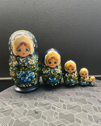Matrioska russa vintage dipinta a mano 5 pezzi