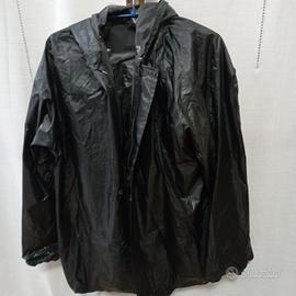 completo anti pioggia 