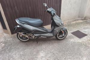 Scooter F12r