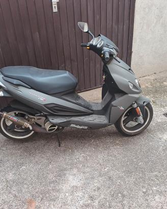 Scooter F12r