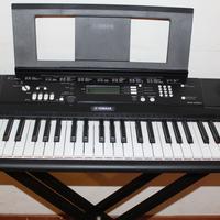 Tastiera YAMAHA EZ-220 con stand