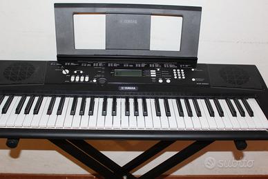 Tastiera YAMAHA EZ-220 con stand