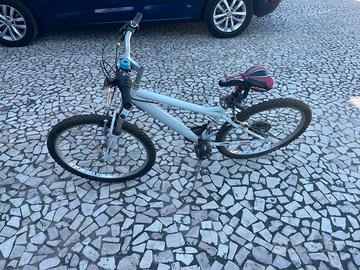 bicicletta  per 8/10 anni