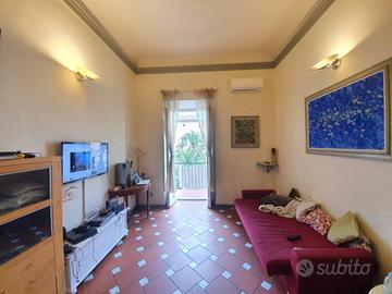 FIRENZE SS ANNUNZIATA 4 vani con balcone