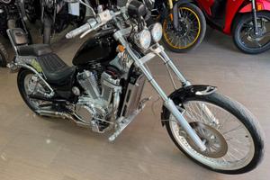 Suzuki Intruder 800