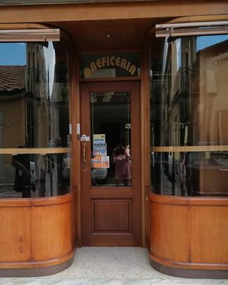 arredamento gioielleria 