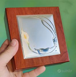 Portagioie in legno e metallo (circa 15x15 cm)