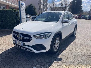 MERCEDES GLA 180 d Executive auto