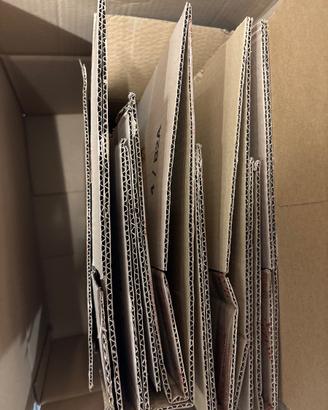 Scatole da imballaggio usate