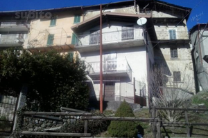 Casa indipendente frazione Mornico Bellano (LC)