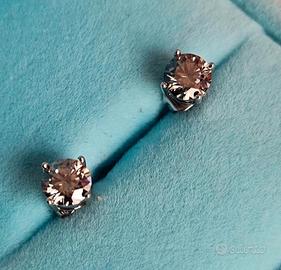orecchini con moissanite grigia