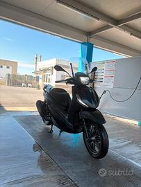 Beverly 300