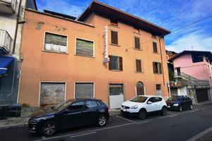 Porzione di casa cielo-terra da ristrutturare