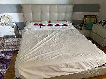 Letto Matrimoniale con Contenitore e Materasso