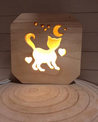 Lampade artigianali in legno illuminate a led