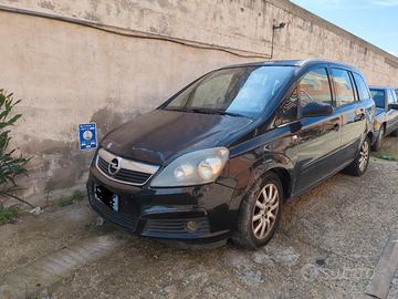 Ricambi Opel Zafira B 1.9 cdti