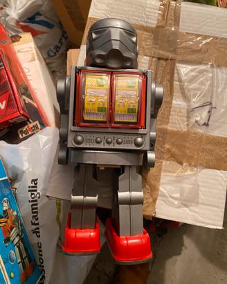 Vecchi robot anni 80
