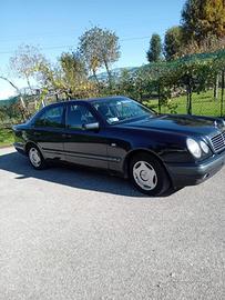 Mercedes 220 gpl