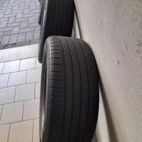 Gomme pneumatici varie marche e misure.