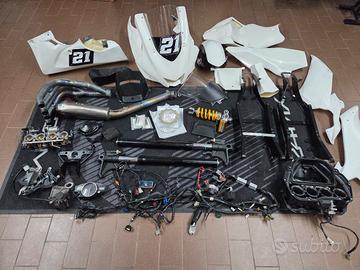 Ricambi accessori racing Yamaha r6