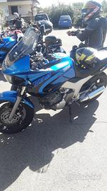 Moto. Yamaha 850