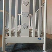 Lettino e cassettiera bambini